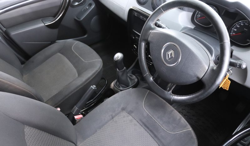 2014 Renault Duster full