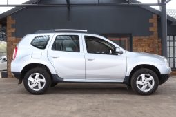 2014 Renault Duster full