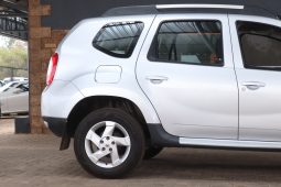 2014 Renault Duster full