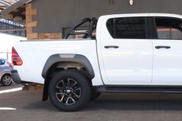 2022 Toyota Hilux 2.8GD6 D/C 4×2 LEGEND A/T full