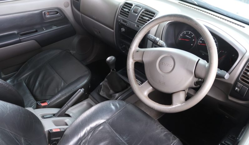 2004 Isuzu KB300 LX D/C 4×2 Manual For Sale in Klerksdorp full